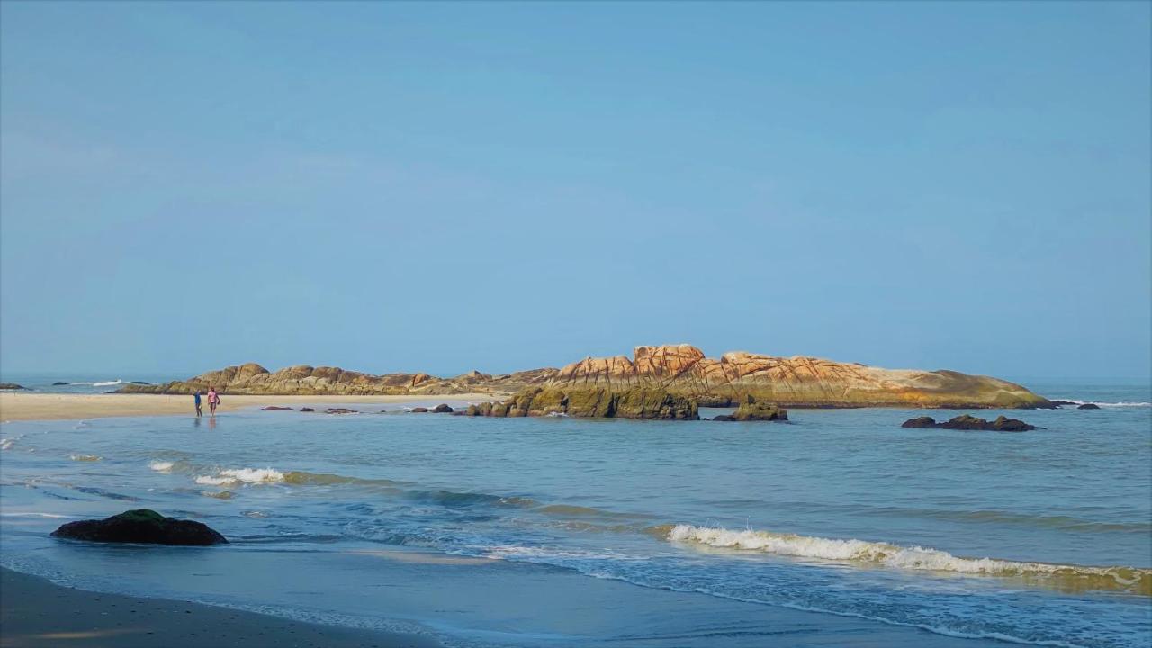 White Shell Beach House Канур Екстериор снимка
