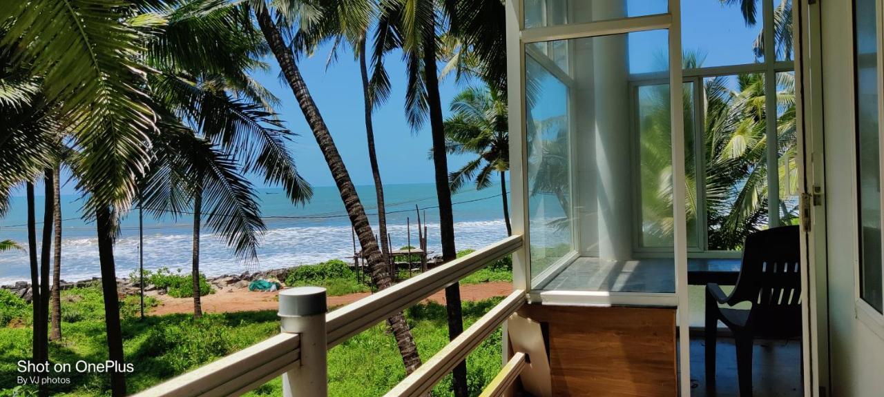 White Shell Beach House Канур Екстериор снимка
