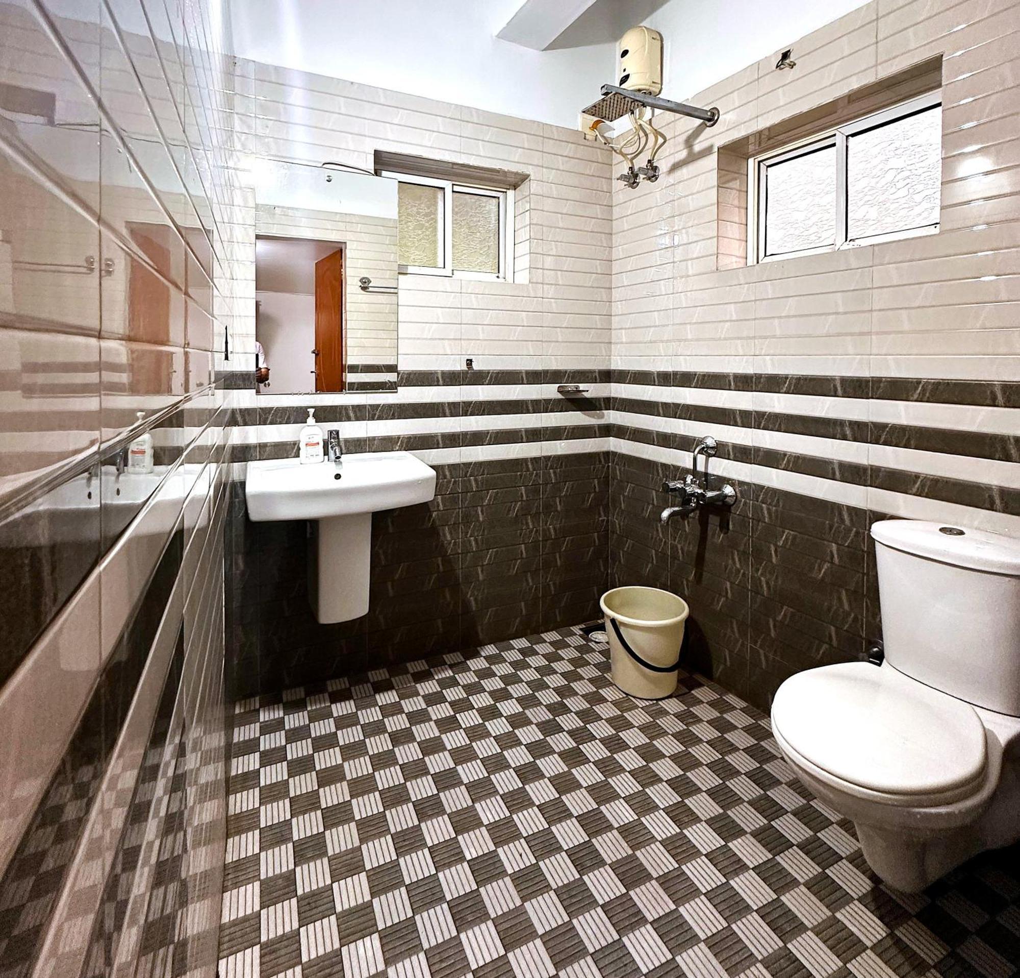 White Shell Beach House Канур Екстериор снимка