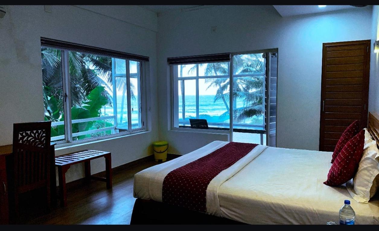 White Shell Beach House Канур Екстериор снимка